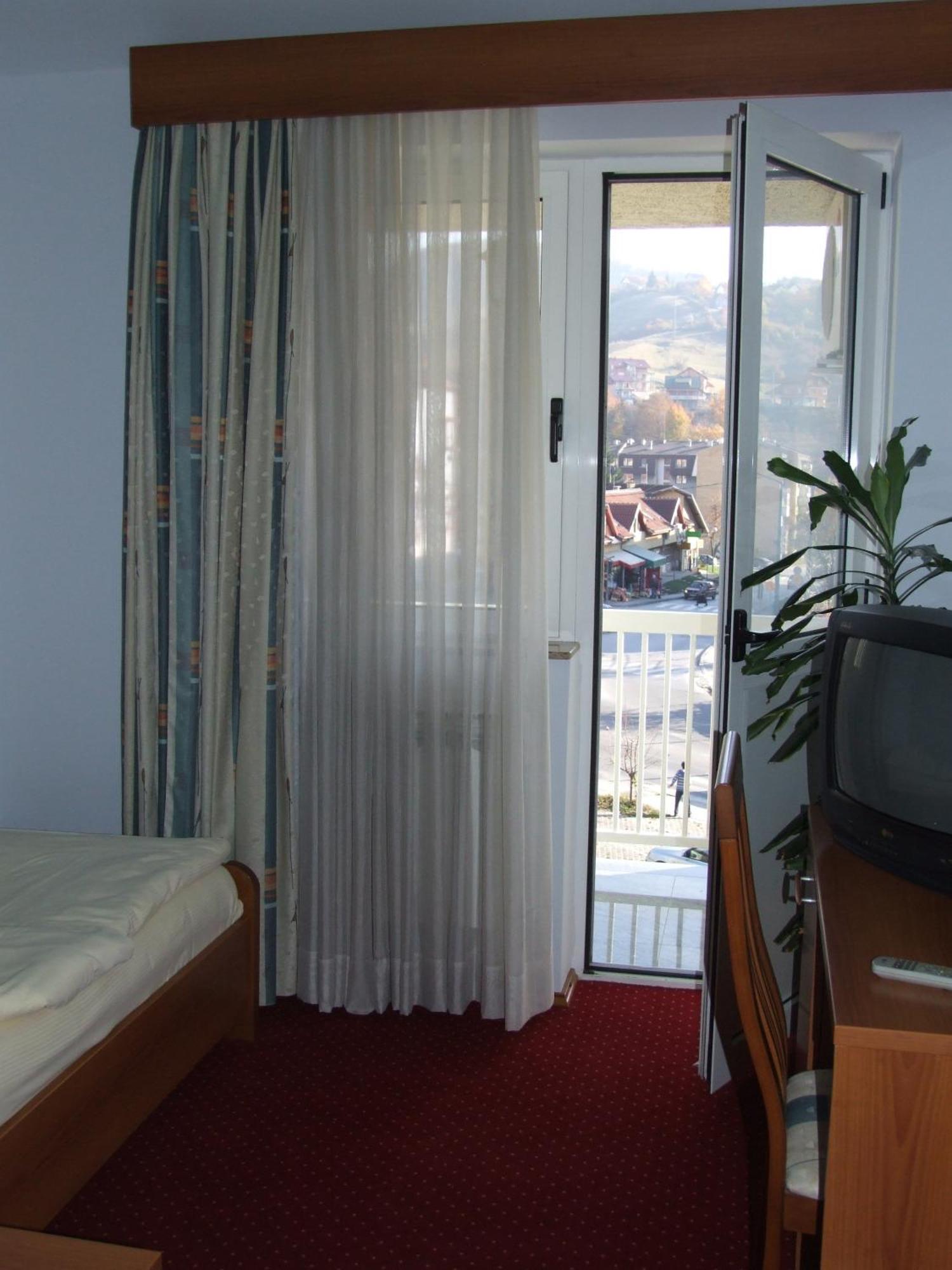 Hotel Sunce Sarajevo Vogošća Zimmer foto